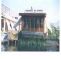 House Boat Young Alzira